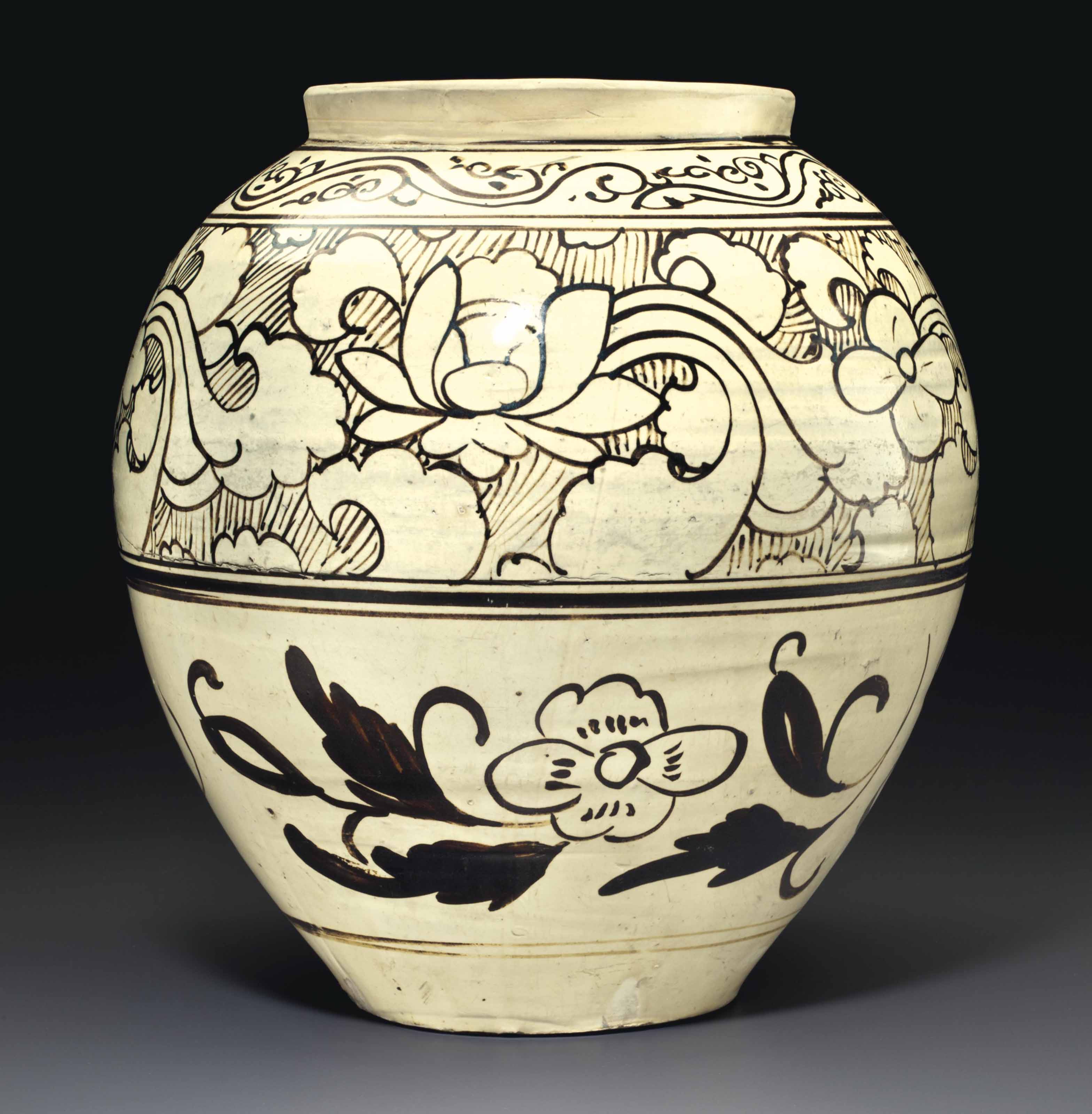 金-元 十二至十四世紀 磁州系白地褐彩花卉紋罐