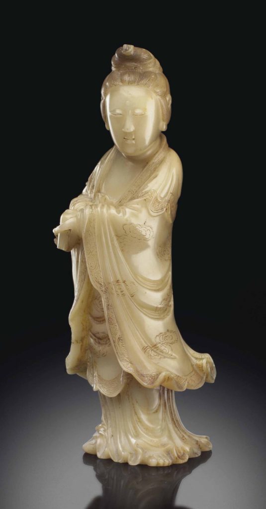 清 十八至十九世紀早期 壽山石觀音立像