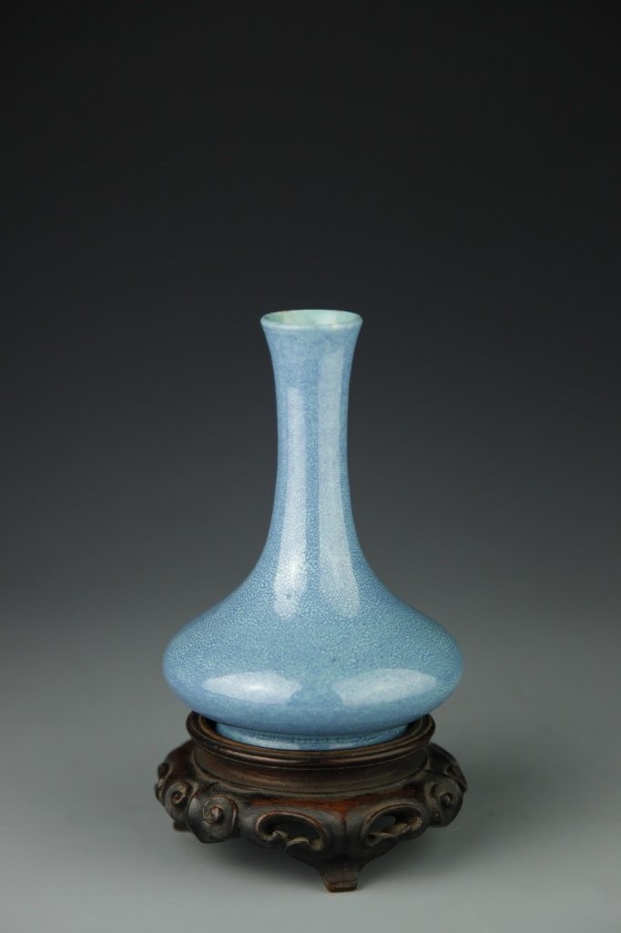 Chinese Antique Robbins Shell Glazed Vase