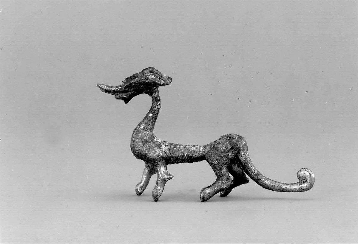 紐約大都會博物館 唐 鎏金銅龍 Dragon　7th century