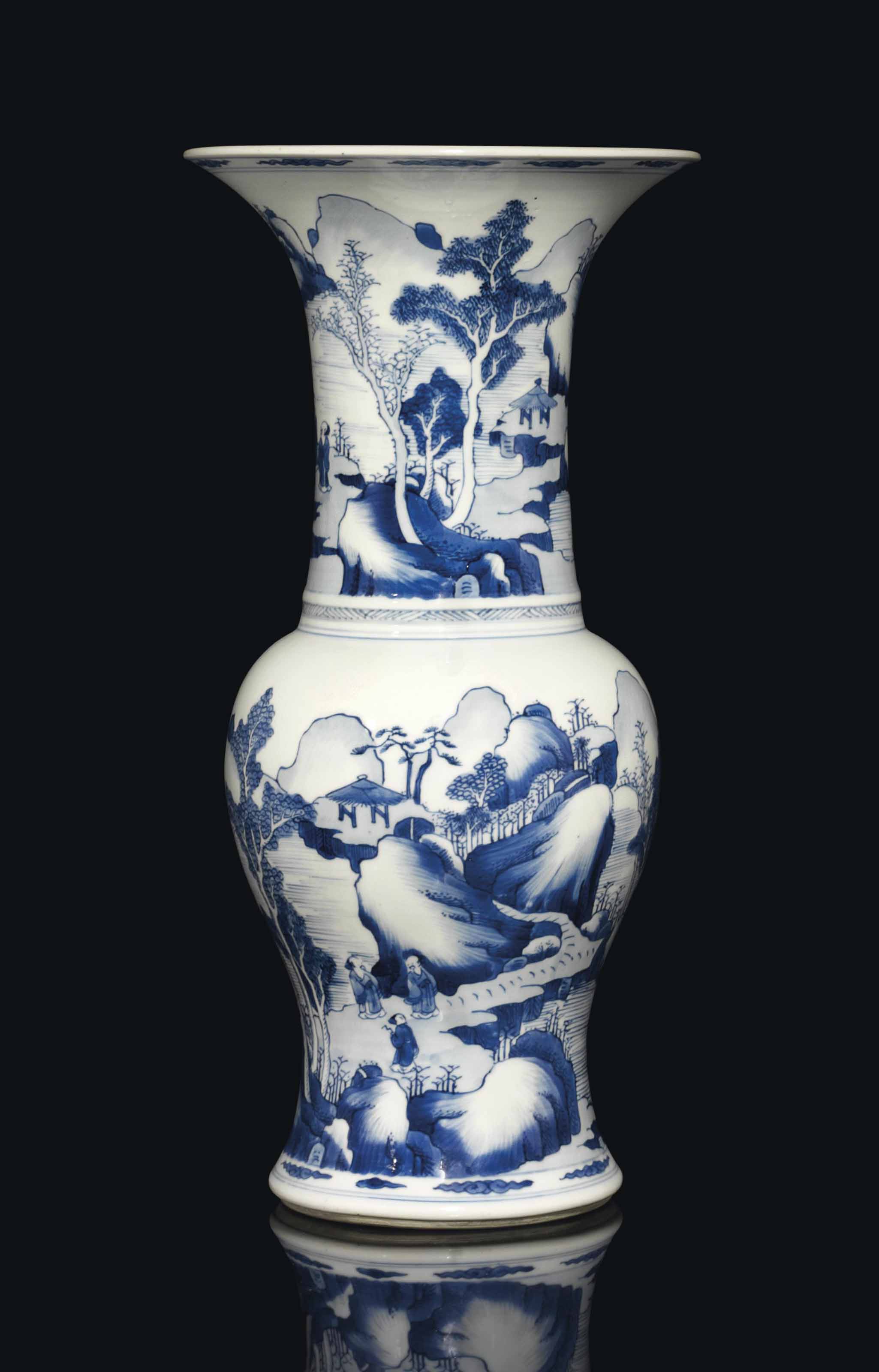 A BLUE AND WHITE PHOENIX-TAIL VASE 