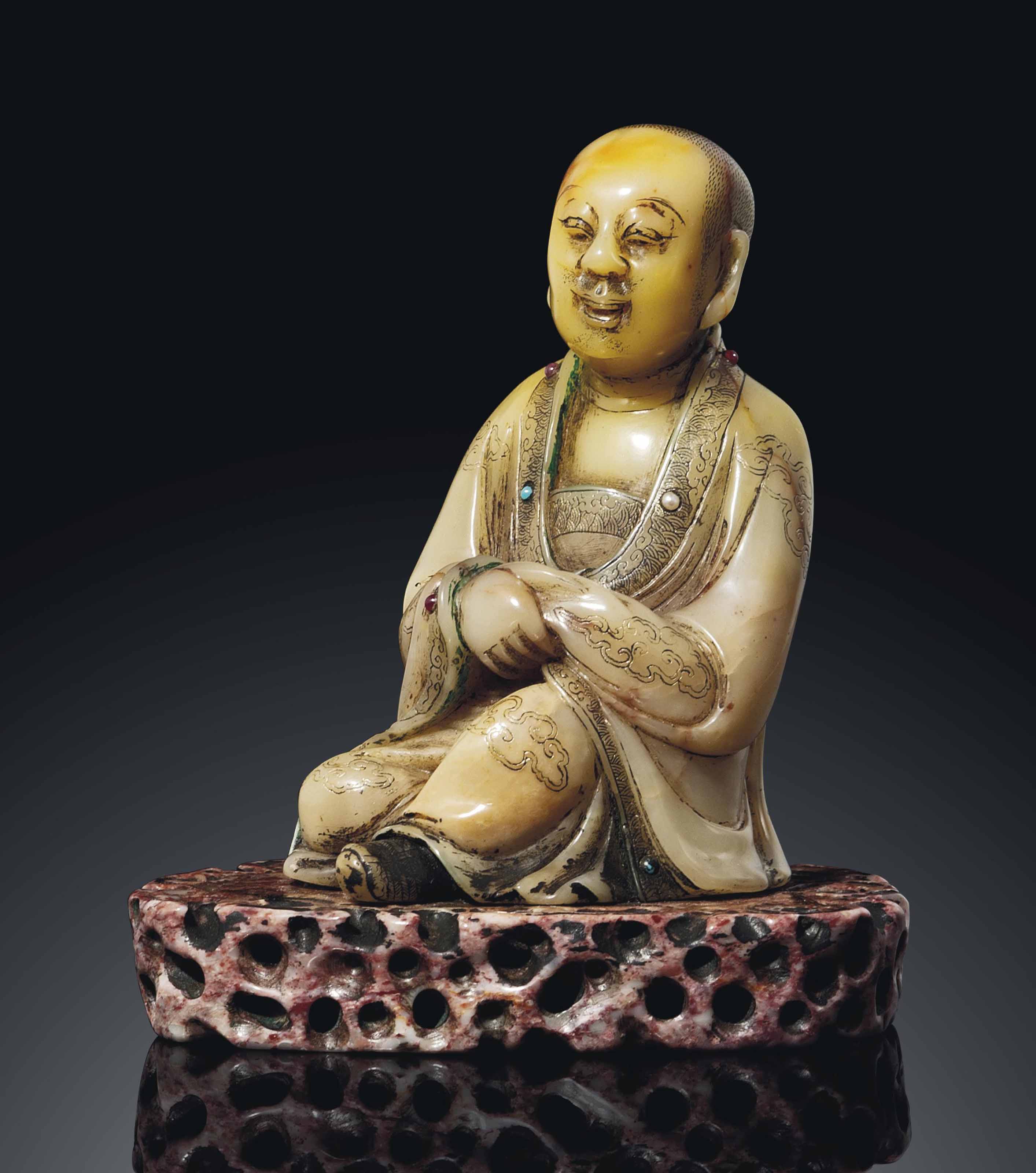 清 寿山石雕罗汉坐像