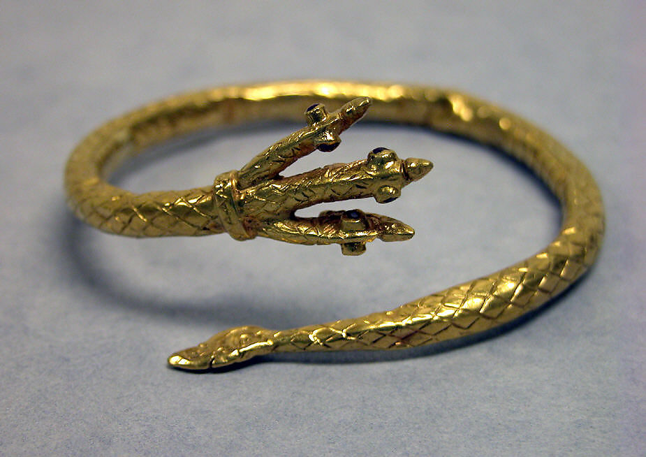 紐約大都會博物館 泰国 三头蛇 金手镯 Bracelet with Three-Headed Snake，