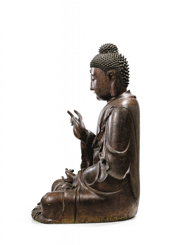 亚洲艺术 拍卖信息 Lot 60 清十七至十八世纪 漆金木释迦牟尼佛坐像