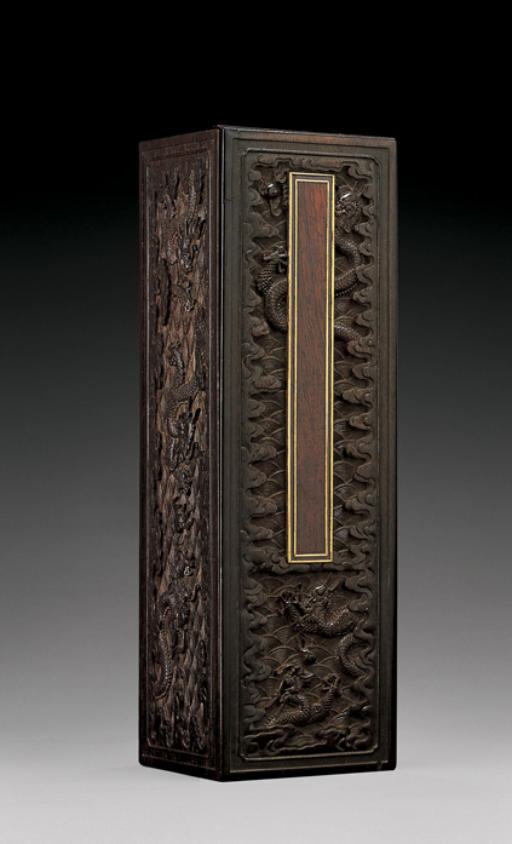 拍品1834|清 宫廷御制雕紫檀龙纹盖盒