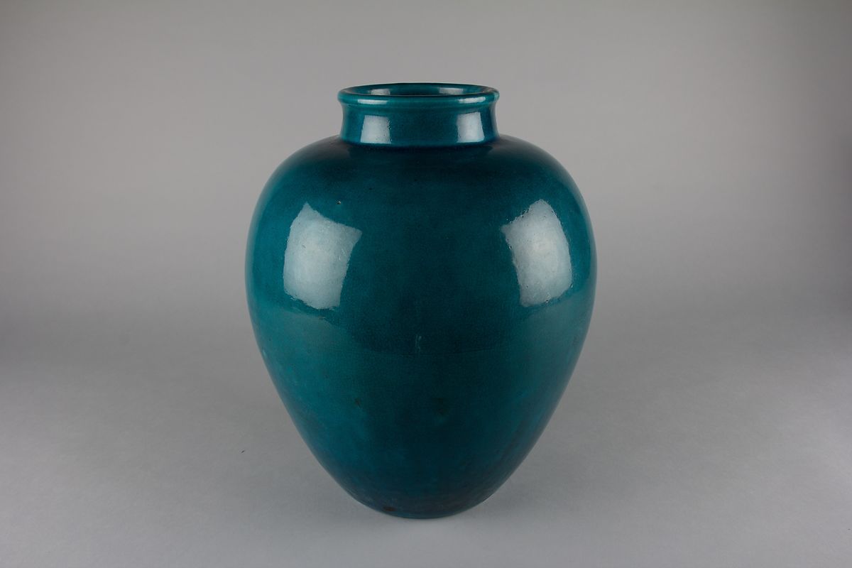 纽约大都会博物馆 清　乾隆　蓝釉罐　Jar, Porcelain