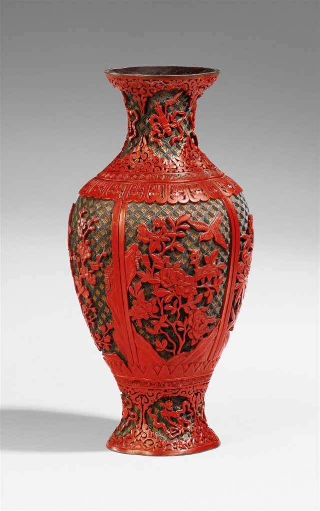 China, Tibet/Nepal 拍卖信息 Lot 1260 A carved red lacquer vase. 18th/19th century