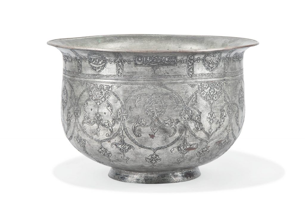 拍品920 17世纪 鎏锡铜罐