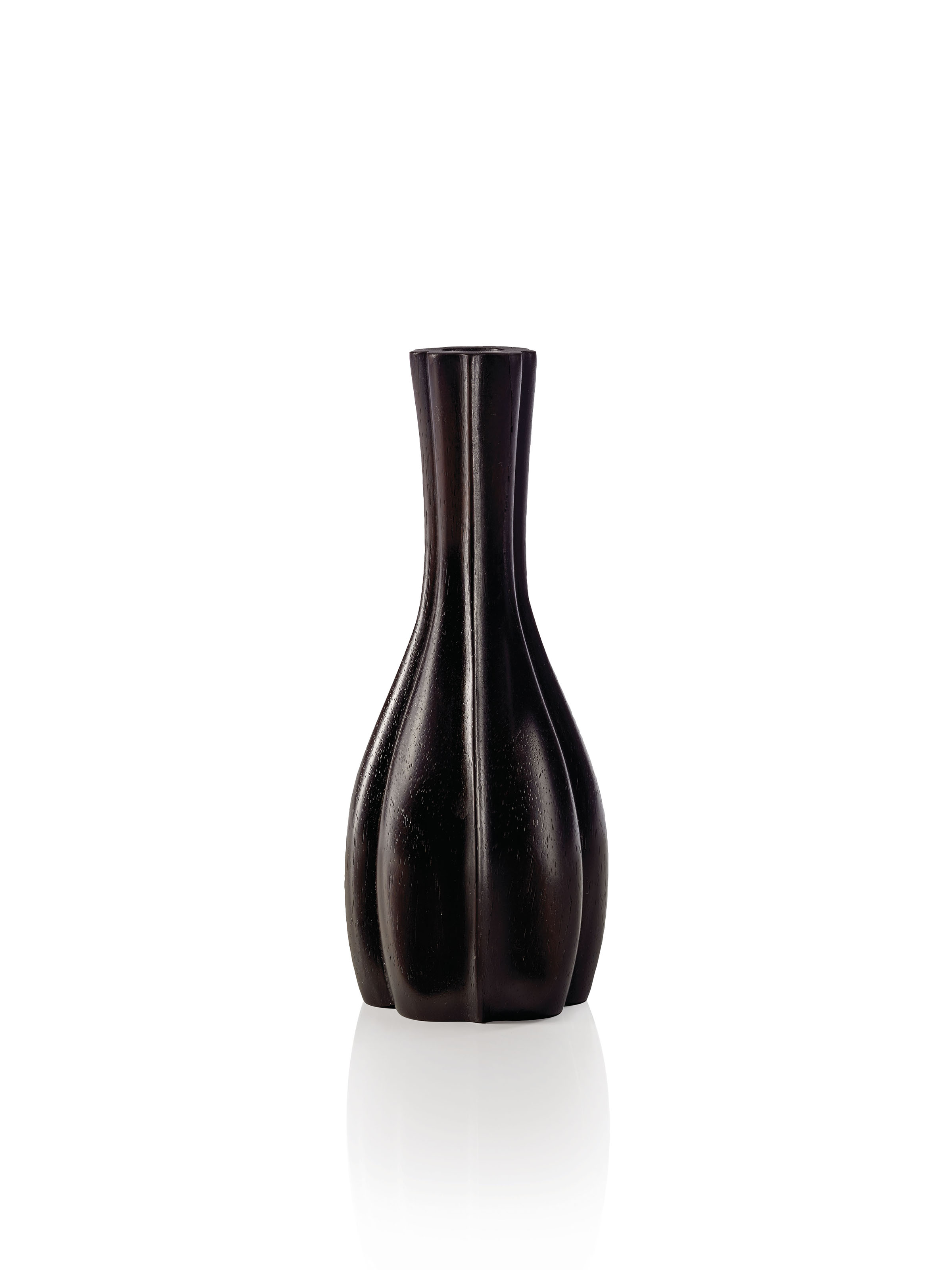 拍品200 二十世紀 紫檀小瓶