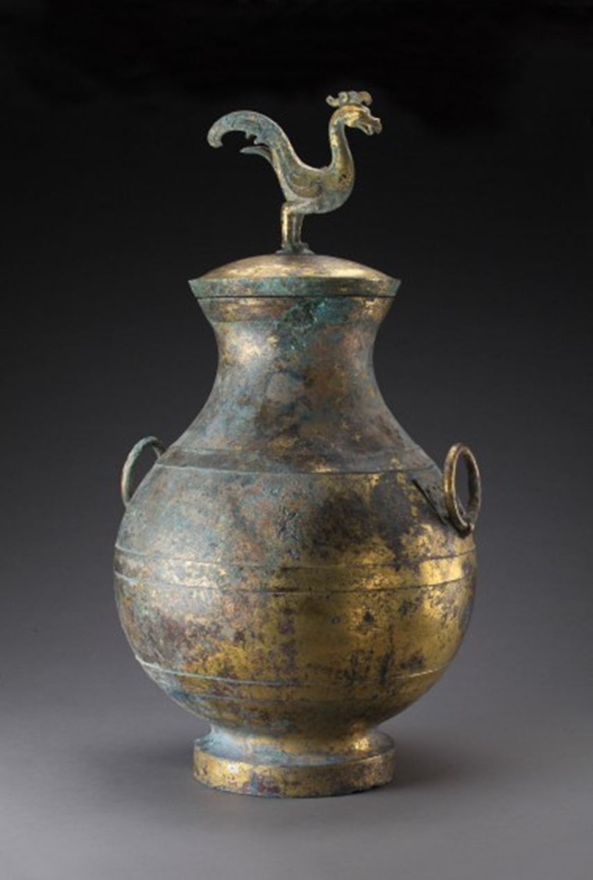This bronze "zhong" is designed to hold alcohol. Photo: Hong Kong Museum of History
