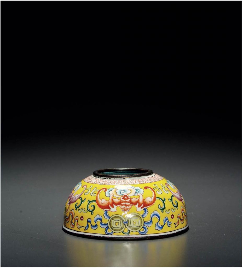 清•雍正年制款铜胎画珐琅水盂