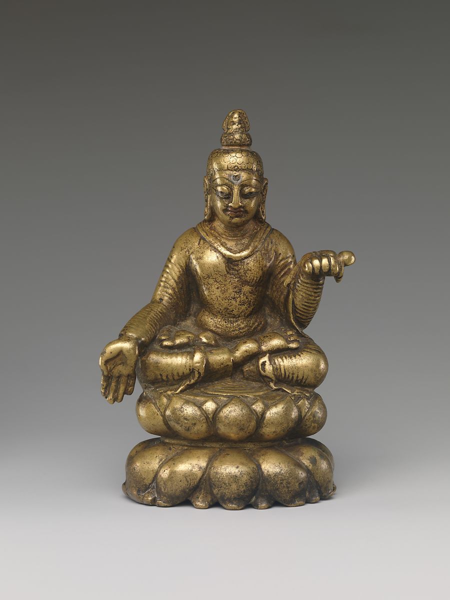 紐約大都會博物館 印度克什米尔 7-8世纪 镶铜龈 黄铜佛 Buddha, Brass inlaid with copper and silver, India (Kashmir region)，7th–8th century