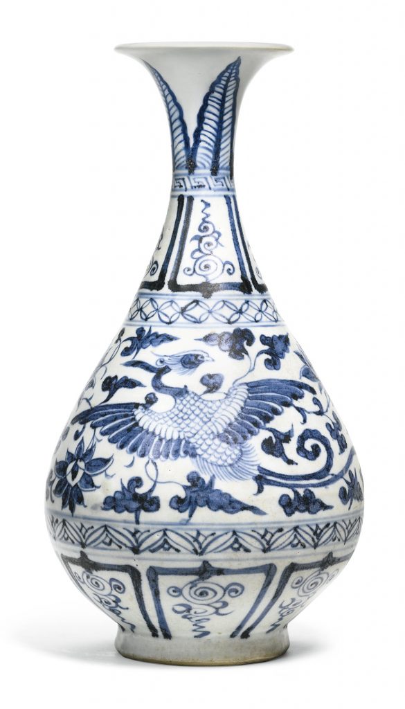 PROPERTY FROM AN ASIAN PRIVATE COLLECTION A BLUE AND WHITE 'PHOENIX' VASE, YUHUCHUNPING YUAN DYNASTY