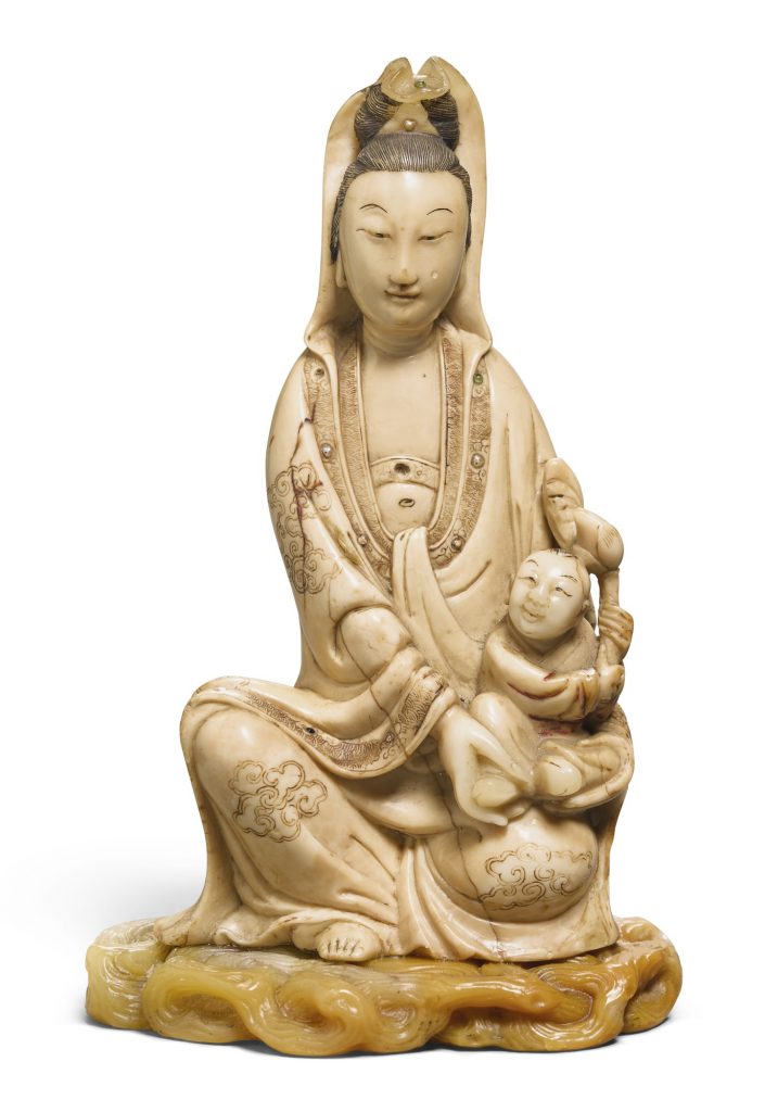 中国艺术珍品 拍卖信息 Lot 138 十七/十八世纪 寿山石观音坐像《周彬 》刻款