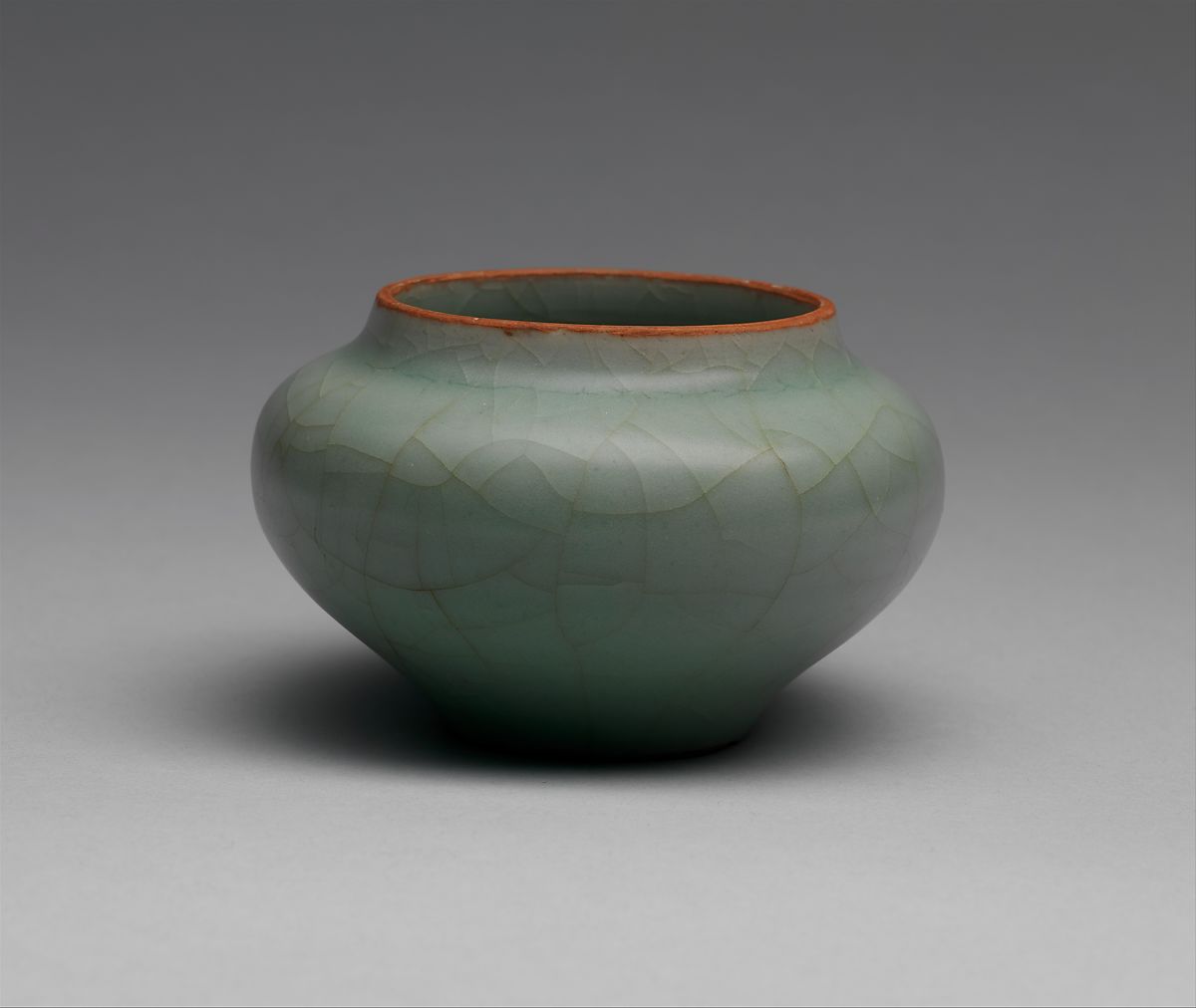 紐約大都會博物館 南宋 龍泉窯青瓷罐 Jar, Stoneware with celadon glaze (Longquan ware),　China