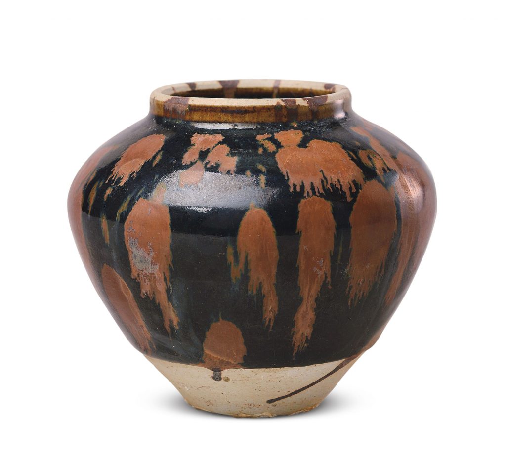 重要中国陶瓷及工艺品专场 拍卖信息 Lot 0201 明 黑釉绘铁锈花罐
