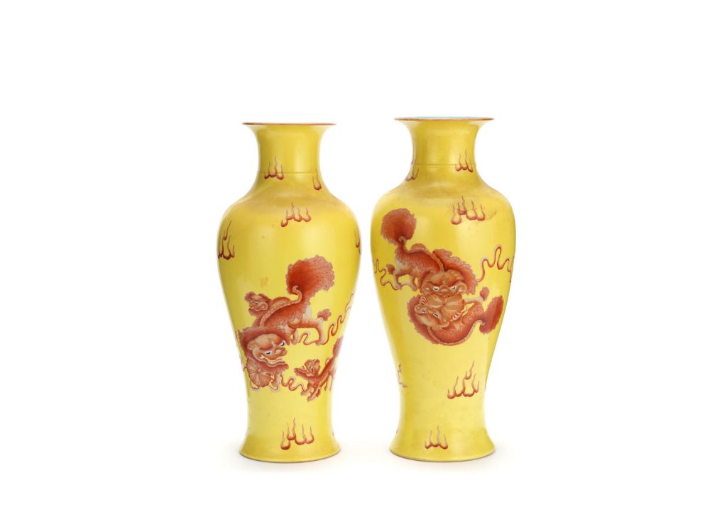 亚洲艺术 拍卖信息 Lot 223 A pair of yellow-ground iron-red enamelled baluster vases ,Sibuzhai four-character hallmarks