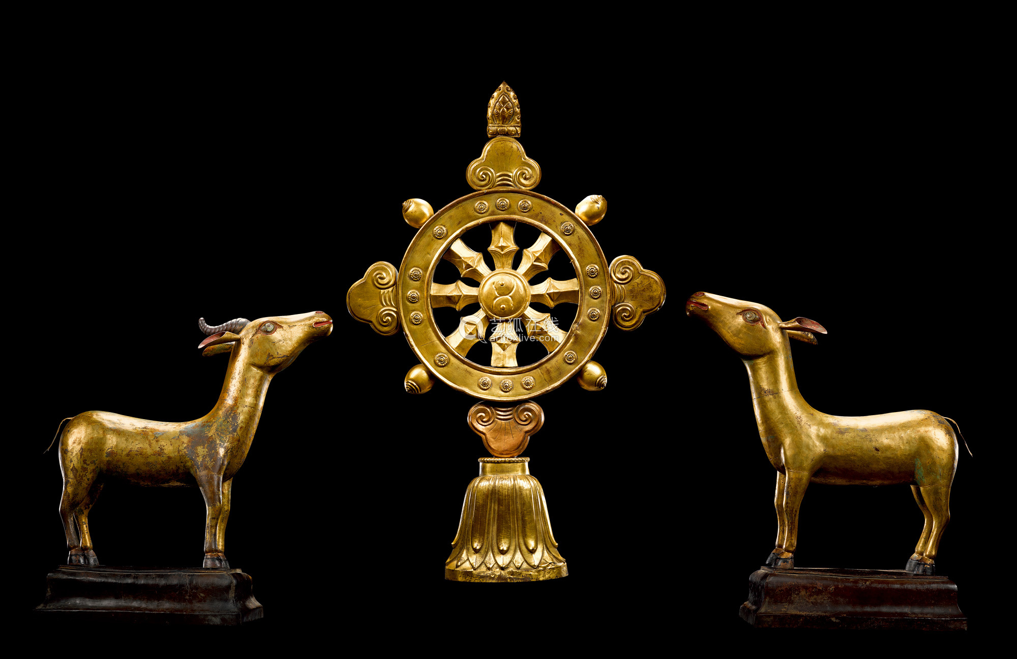 3133 西藏18世纪 铜鎏金双鹿及法轮