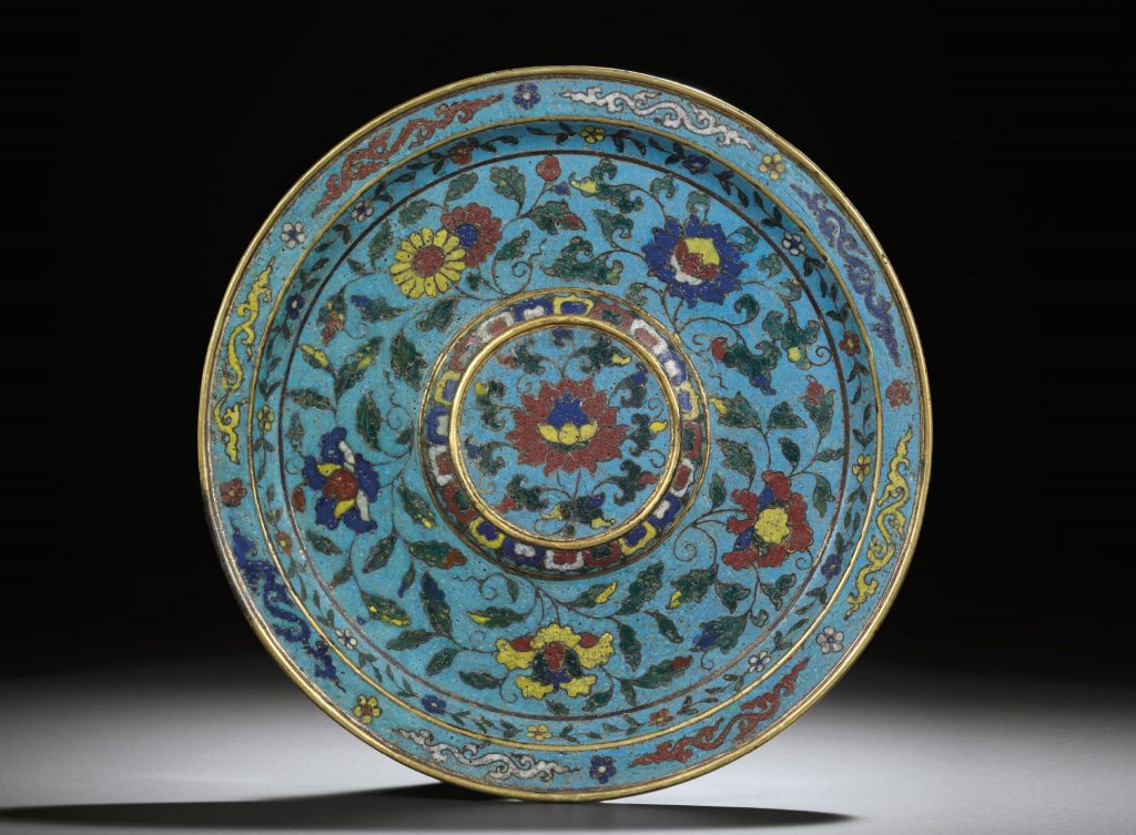  A RARE EARLY MING CLOISONNE ENAMEL CUP STAND