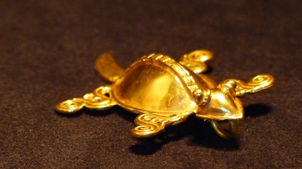 玛雅风格铸龟纯金项链吊坠