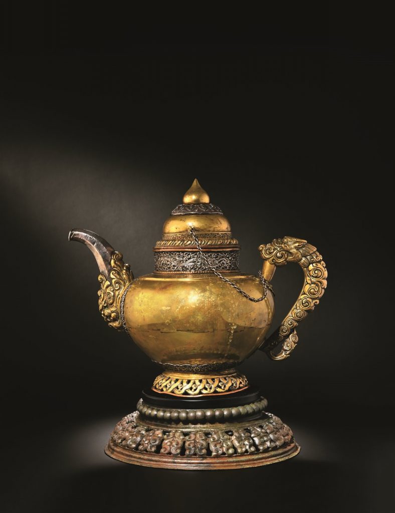 西藏 铜嵌银此壶为藏式酥油壶