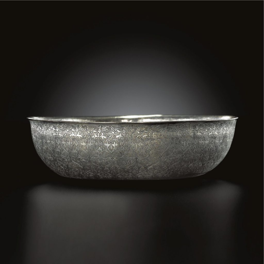 七-八世纪 唐 动物纹银钵碗