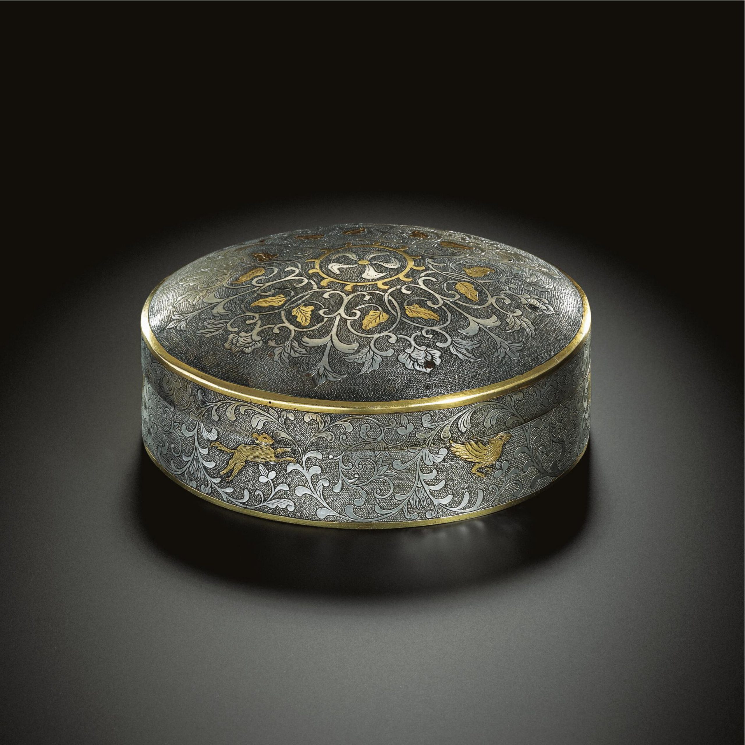 唐 铜鎏金錾花鸟盖盒