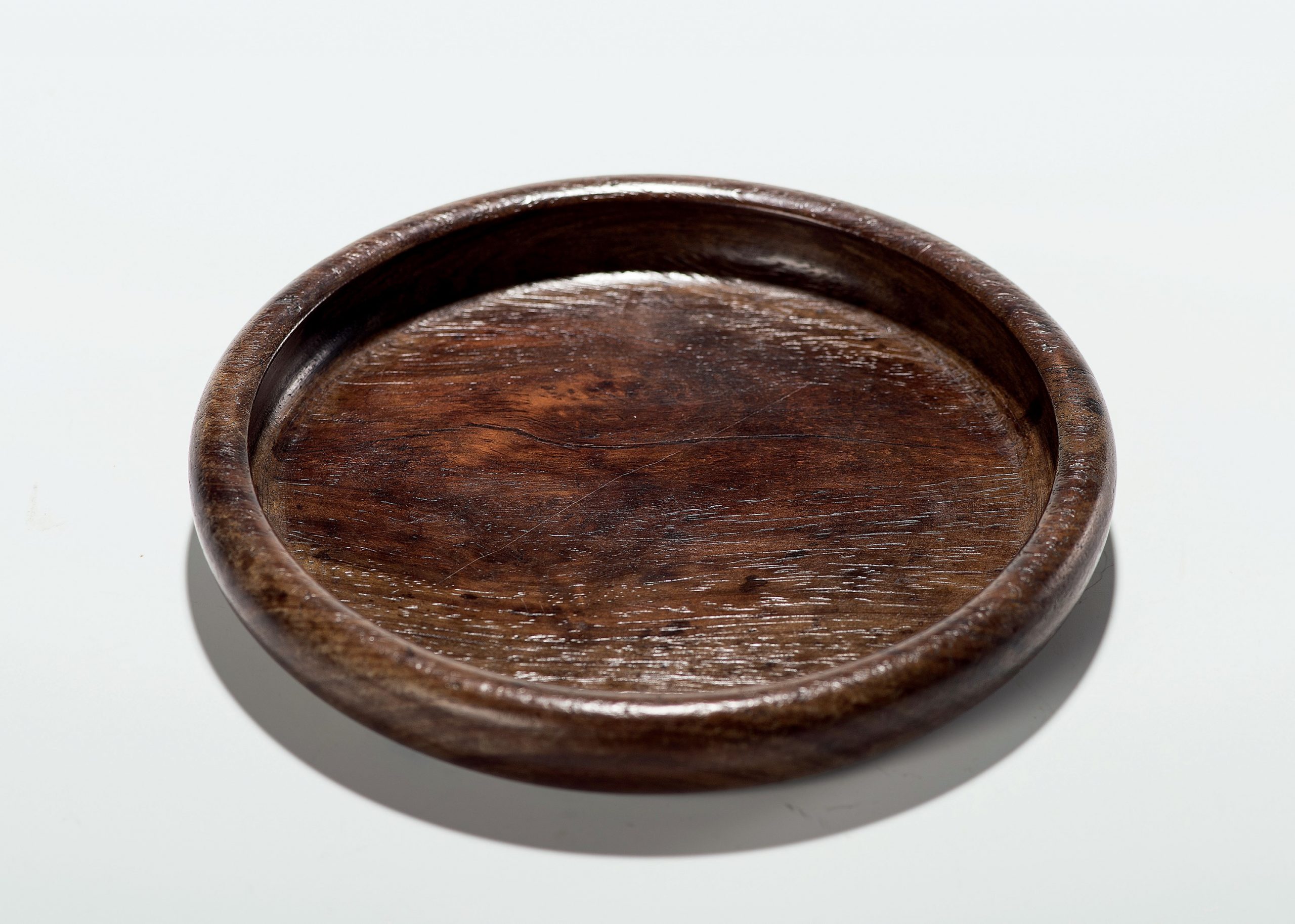 黃花梨盤(17世紀)