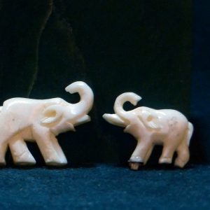 雕象牙双象摆件