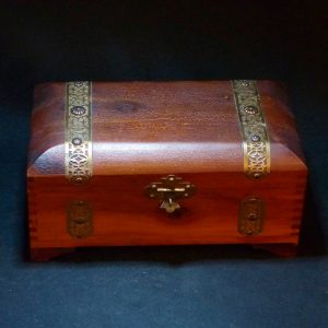 包铜木盒