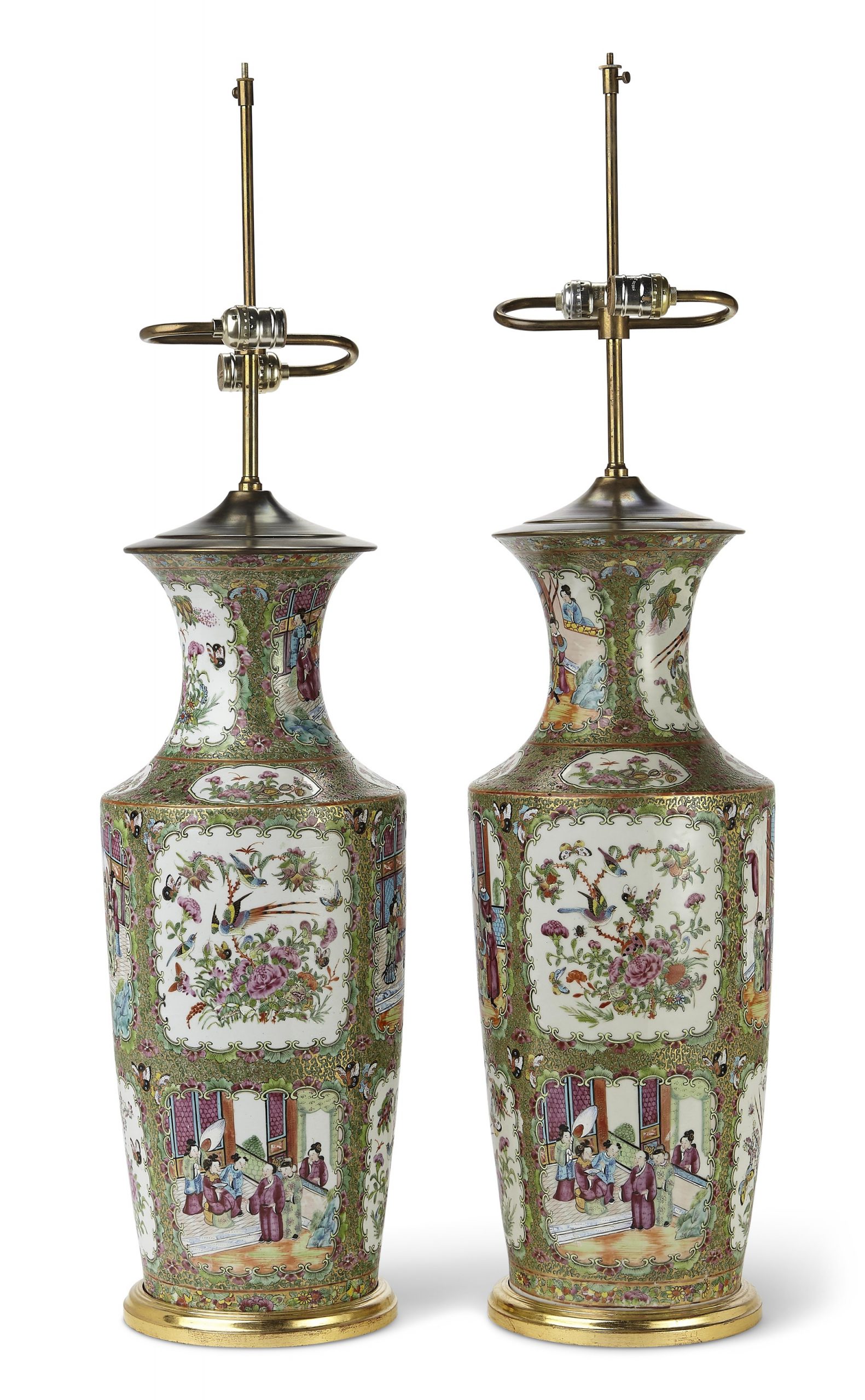 私人收藏品，凯米勒藏品
一对中国外销“广彩”大花瓶，改装为台灯
19世纪