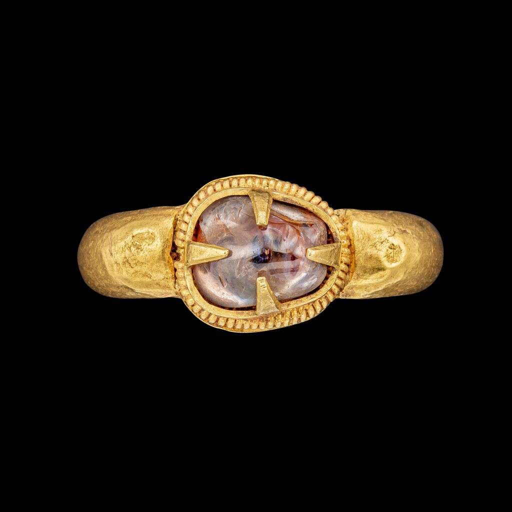 八至十一世紀 高棉 水晶戒指