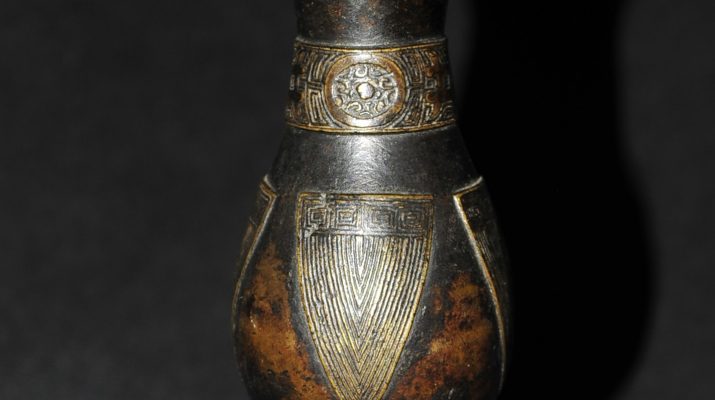 商晚期青铜 蕉叶纹 观音瓶