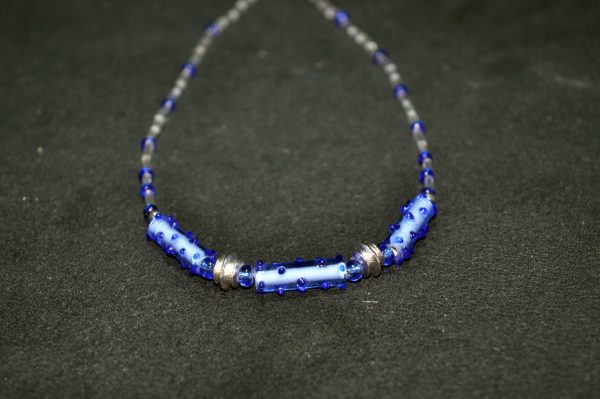 蓝琉璃项链