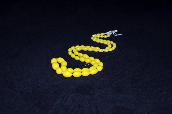 黄琥珀塔珠链