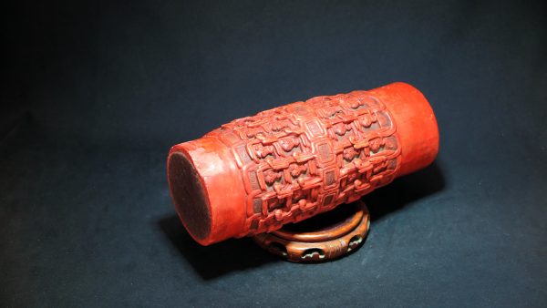 前哥伦比亚时期 玛雅风格 刻人物图腾纹 红陶瓶