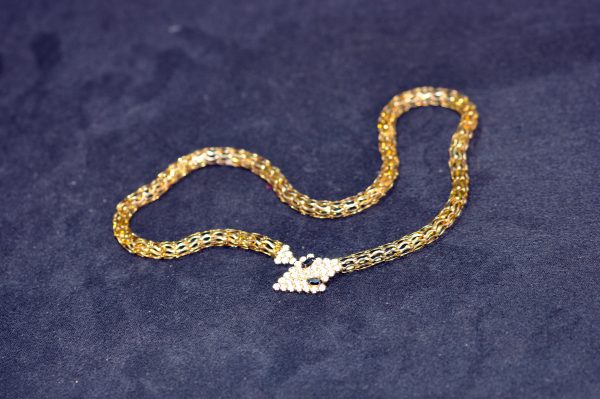镶宝石蛇形链