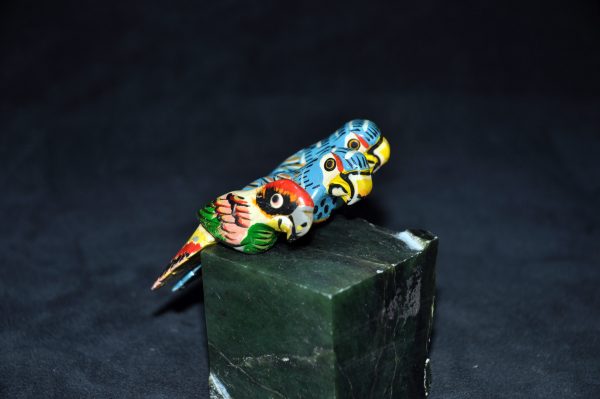 彩绘木鹦鹉