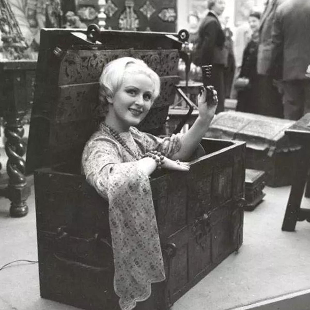 美國亞洲藝術品交易和鑒定的元老級人物愛麗絲·龐耐(Alice Boney , 1901-1988)