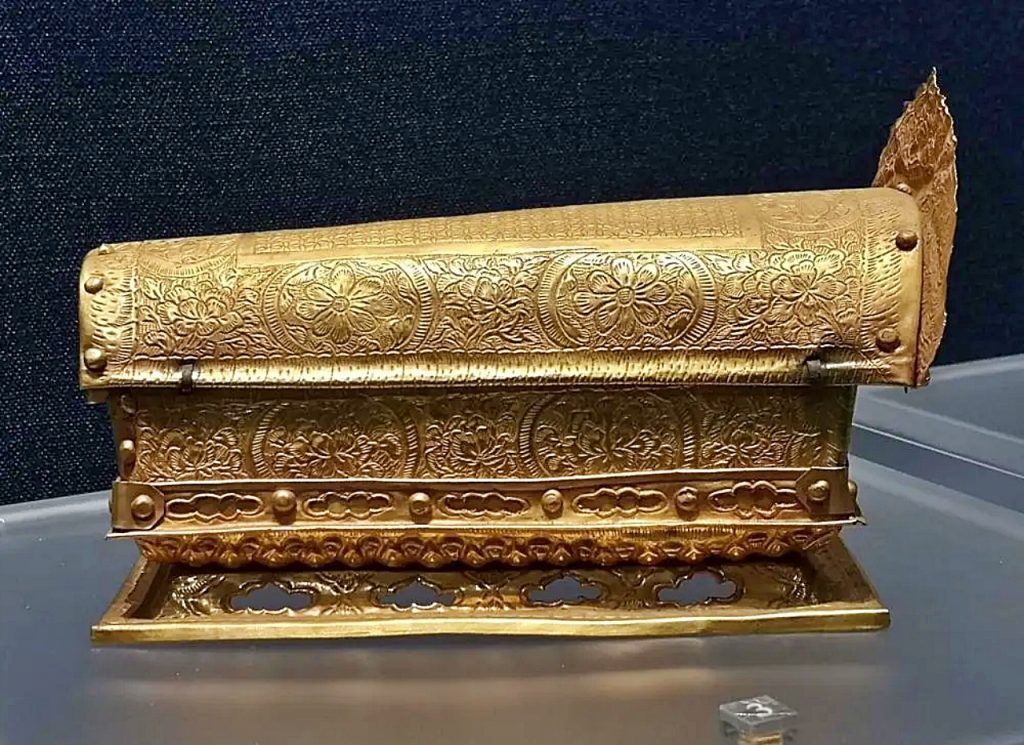 金棺银椁为北宋宋仁宗宝元二年（1039年）之物， 1987年5月24日在陕西省武功镇报本寺寺塔  