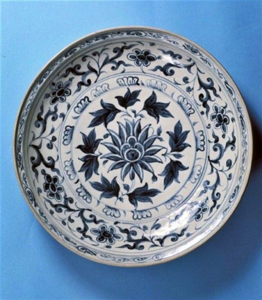 Deep Plate. Stoneware, blue and white ware. Vietnam, Lê dynasty, c. 1435/1500. object (dia. x depth): 15 x 2 7/8 in. (38.1 x 7.3 cm) object with mount: 14 3/4 x 15 x 7 3/4 in. (37.5 x 38.1 x 19.7 cm) 38.1 cm. Gift of the Honorable and Mrs. G. Mennen Williams. 76.143. Photo ©2012, Detroit Institute of Arts