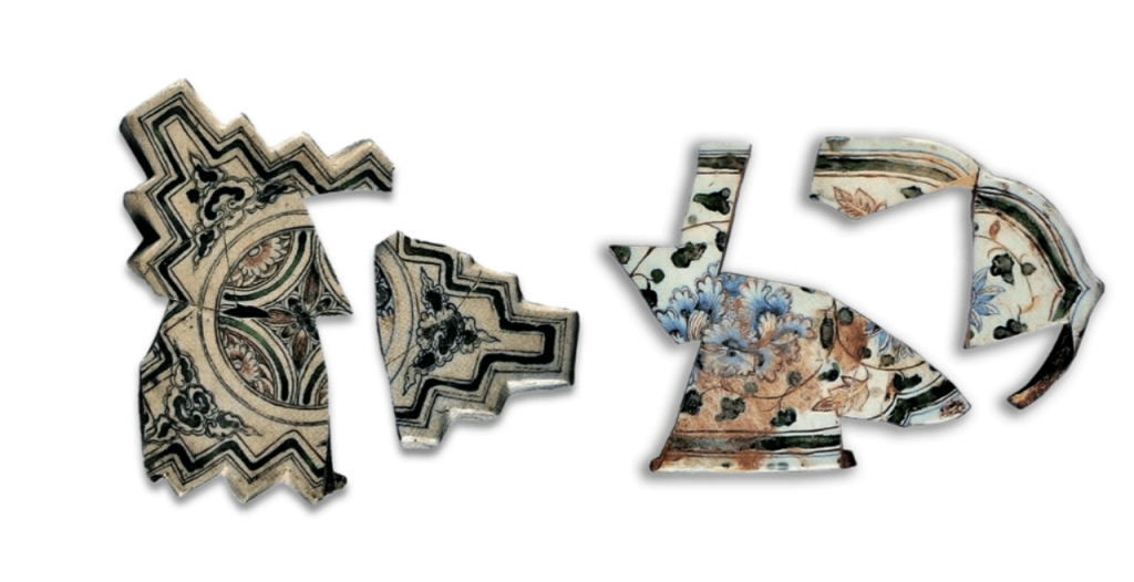 〔图十八〕墙壁装饰瓷砖残片 印尼东爪哇特鲁乌兰出土
